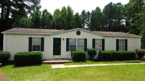 99 Shade Wood, Sanford NC  27332-1133 exterior