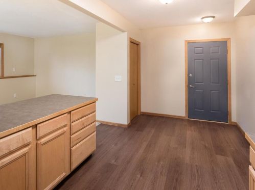 1203 Highland Ave, Waterford, MN 55057-1357