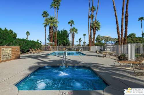 2381 Paseo Del Rey, Palm Springs CA  92264-9542 exterior