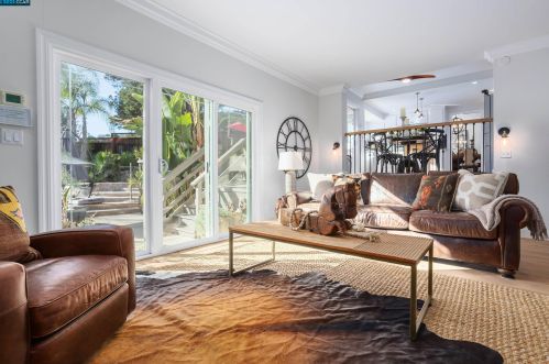 21 Shetland Ln, Concord CA  94523-1615 exterior