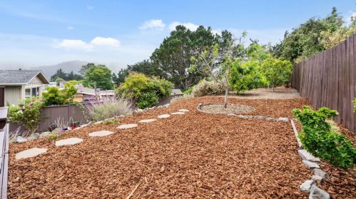 1128 Manzanita Dr, Pacifica CA  94044-4347 exterior