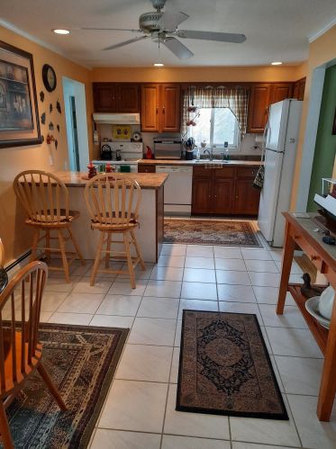 61 Scenic View Dr, Columbia NH  03576-3218 exterior