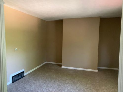 4556 Hamilton Ave, Cincinnati OH  45223-1777 exterior