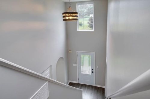 612 Turnberry Ln, Noblestown, PA 15071-9742