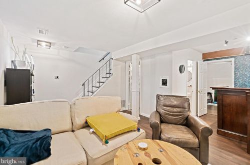 2770 Hyson Ln, Falls Church VA  22043-3522 exterior