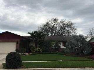 1527 Spruce Rd, Melbourne, FL 32935-6321