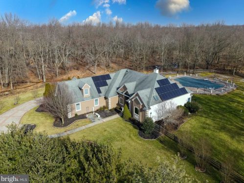 3 Pheasant Ln, Lumberton Township, NJ 08048-4014