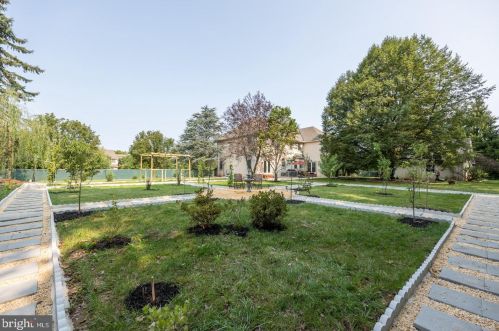 1700 Morgan Ln, Collegeville PA  19426-2859 exterior