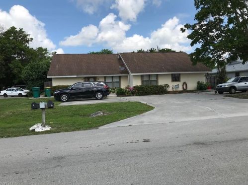1999 46th St, Naples, FL 34116-6088