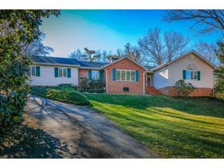 1409 Dobyns Dr, Kingsport, TN 37664-2261