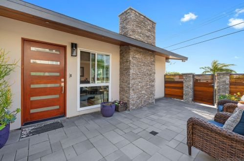 2875 Lloyd St, San Diego CA 92117-6031 exterior