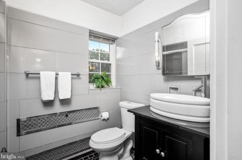 848 Riverside Ave, Trenton NJ 08618-5318 exterior