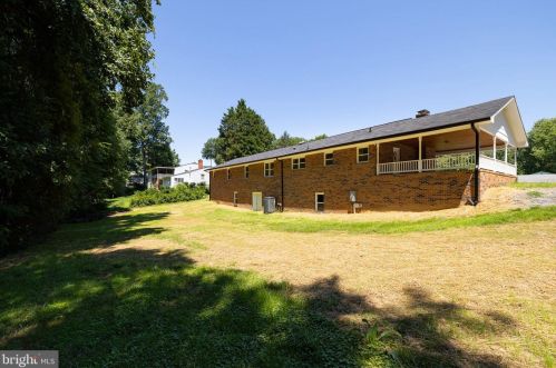 8284 Eden Dr, Owens VA  22485-4127 exterior