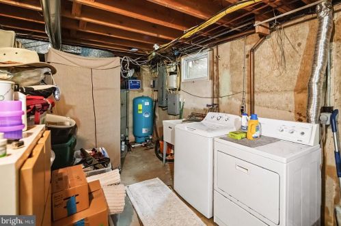 105 Ivy Ln, Glen Mills PA  19342-1319 exterior