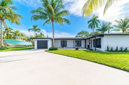 224 Kalmia Dr, West Palm Beach, FL 33403-2719
