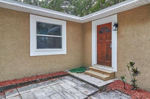 2926 1st Ave, Saint Petersburg, FL 33712-1009