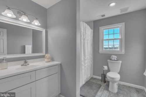 13140 Ada Ln, Nokesville VA  20181-3326 exterior