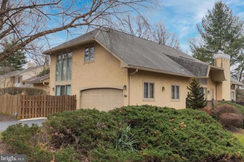381 Linden Dr, Melrose Park, PA 19027-1342