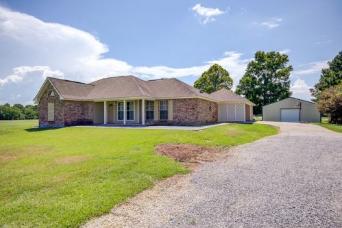 16025 Hubbs Rd, Pride, LA 70770-7702