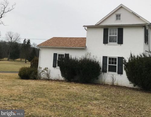 1871 Ludwig Rd, Gilbertsville, PA 19525-9642