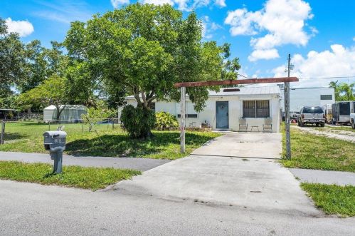 5161 Norma Elaine Rd, West Palm Beach, FL 33417-4738