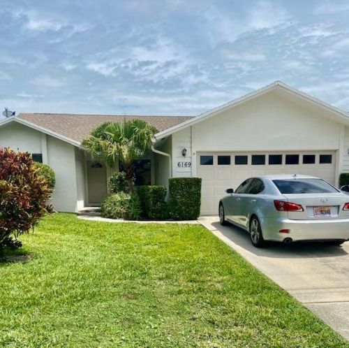 6169 Garrett St, Jupiter, FL 33458-6667