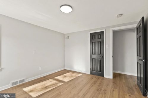 1922 Holly St, Harrisburg PA  17104-1916 exterior