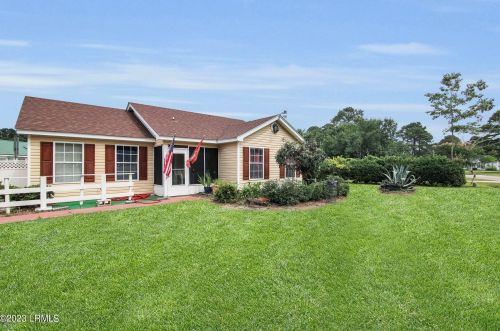 1 Blacksmith Cir, Beaufort, SC 29906-8521