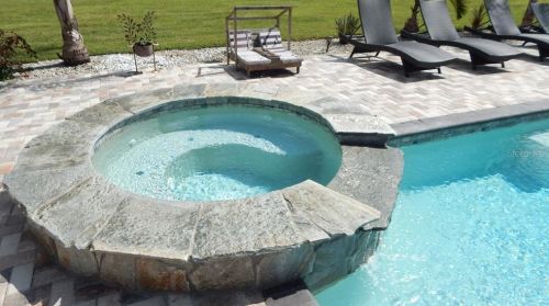 17639 Palamino Lk Dr, Dade City FL 33523-1949 exterior