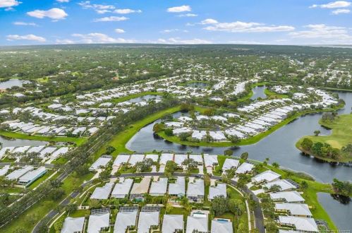 1933 York Ln, Palm City FL  34990-7543 exterior