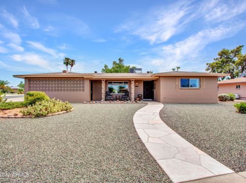 649 61st Pl, Mesa, AZ 85205-6701