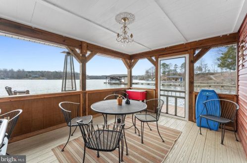 24234 Lands End Dr, Madison Mills VA  22960-3543 exterior