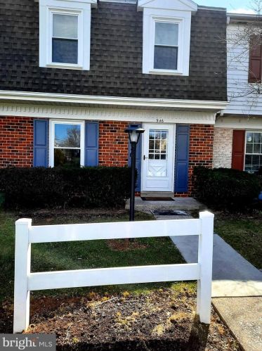 946 Allenview Dr, Navy Sup Dpt PA  17055-8605 exterior