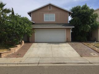 8521 Aleksander Ct, Sacramento, CA 95828-4737