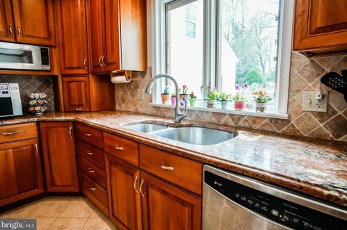 4 Beechwood Cir, Chadds Ford PA  19317-9109 exterior