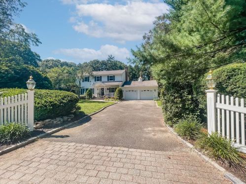 39 Soundview Dr, Northport, NY 11768-1446