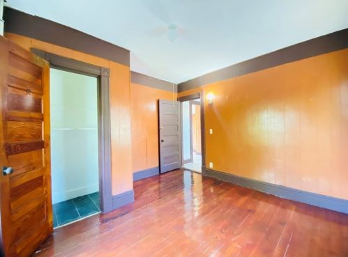 117 Dawes St, Springfield MA 01109-3042 exterior