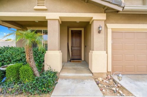 765 Windbound Ave, Beaumont CA  92223-7098 exterior