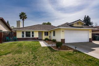 2038 Los Altos Ave, Clovis CA  93611-5309 exterior