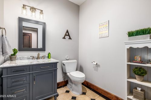 6024 Sunnyside Dr, Scottsdale AZ 85260-5724 exterior