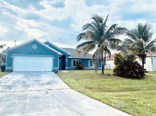 3534 Vincennes St, Fort Pierce, FL 34953-3723