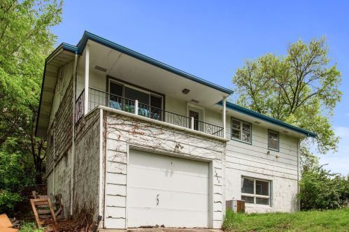 3800 Pierce St, Minneapolis MN  55421-4021 exterior