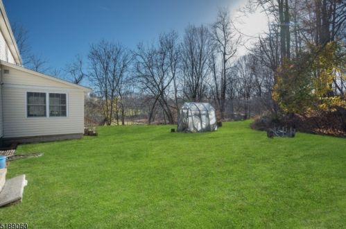 14 Holland Rd, Wantage NJ  07461-2834 exterior