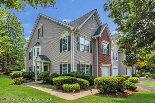 1008 Branch Dr, White House Station, NJ 08889-3232