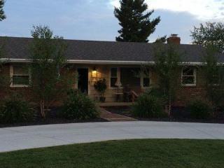 3214 Montavesta Rd, Lexington, KY 40502-3510