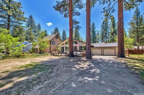 1012 Silverwood Cir, South Lake Tahoe, CA 96150-2823