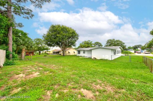 1535 Milton St, Titusville FL  32780-6204 exterior