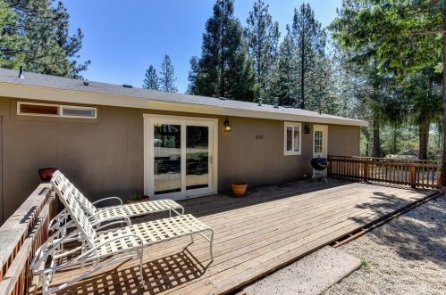 14149 Old Emigrant Trl, Grass Valley CA  95945-8621 exterior