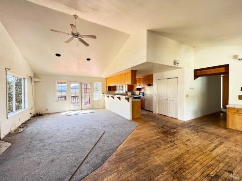 7820 Lakeside Dr, Ukiah CA  95482-9425 exterior