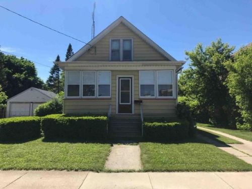 5010 25 Ave, Kenosha WI  53140-5824 exterior